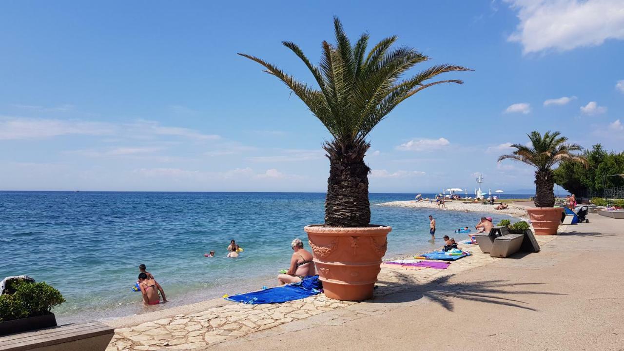 Apartment Izola Sukalo Екстер'єр фото